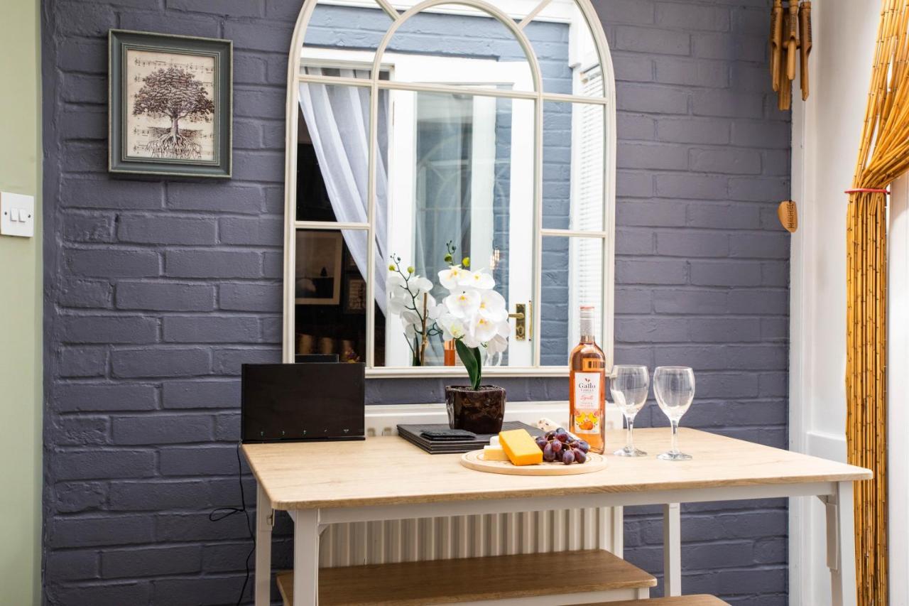 The Nest Canterbury -Central-Ultra Wifi ภายนอก รูปภาพ